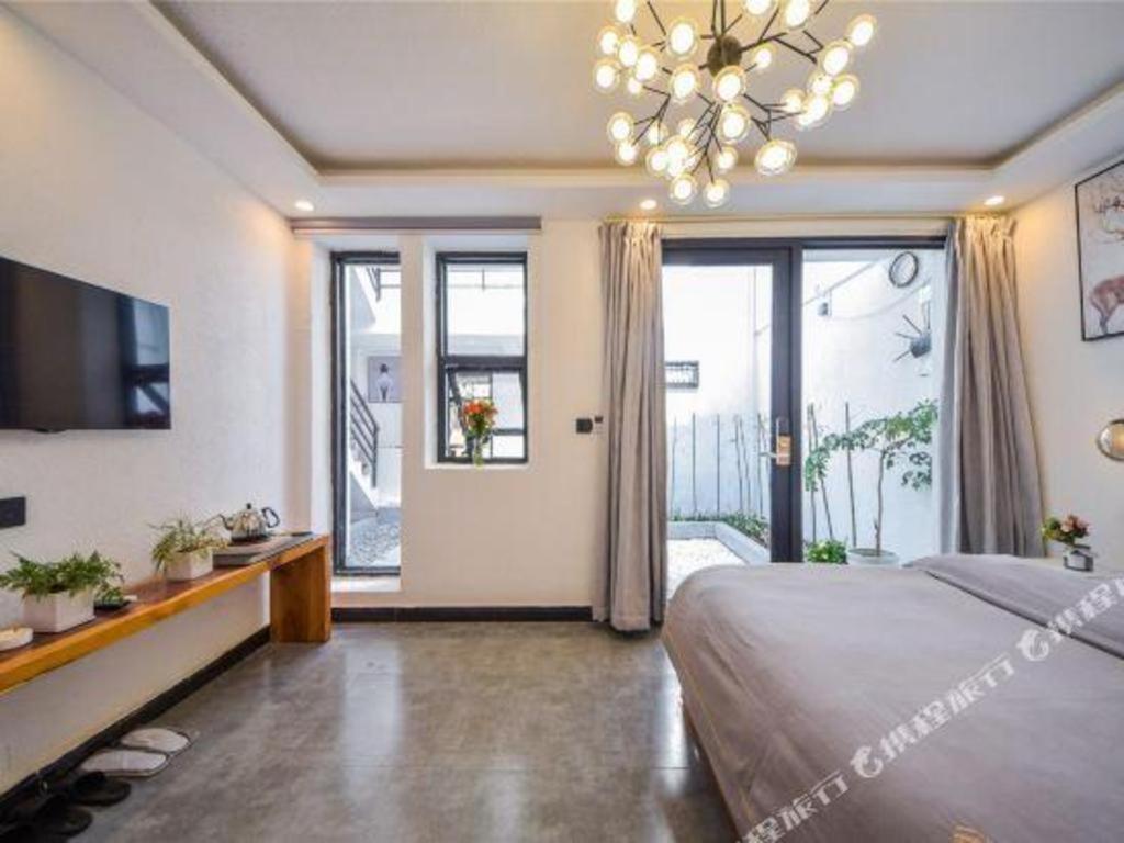 Dali Four Seasons Hostel Екстер'єр фото