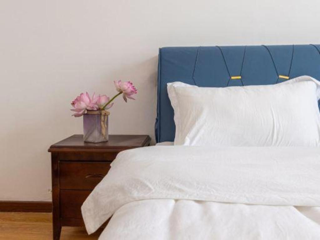 Dali Four Seasons Hostel Екстер'єр фото
