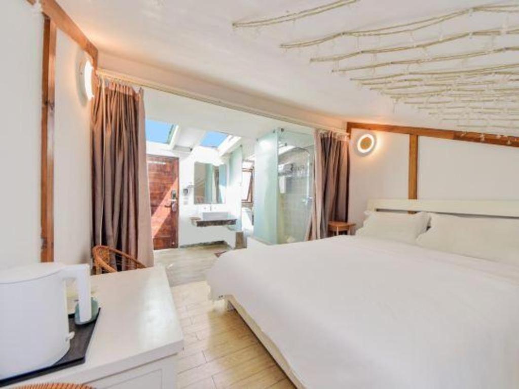 Dali Four Seasons Hostel Екстер'єр фото