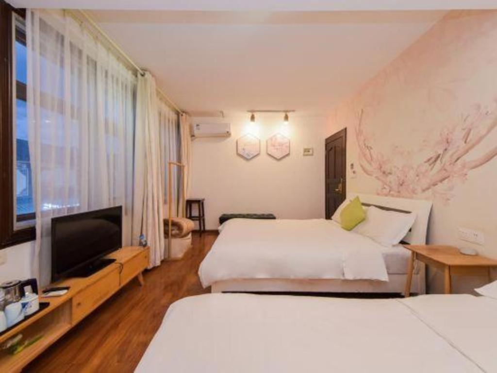 Dali Four Seasons Hostel Екстер'єр фото