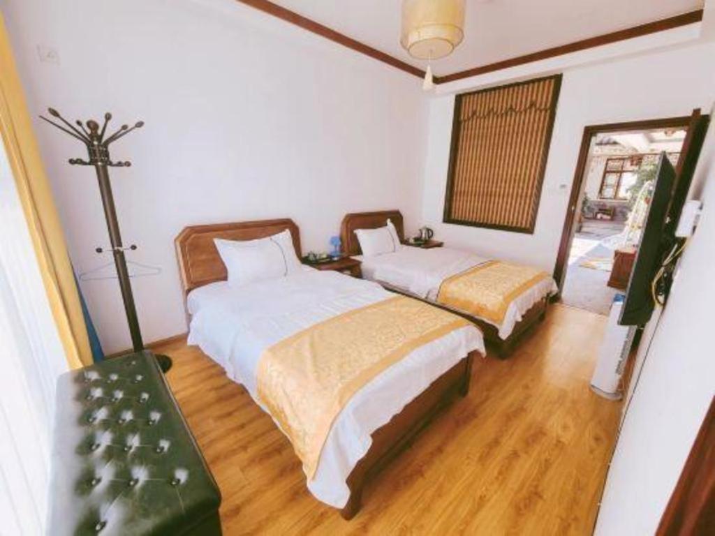 Dali Four Seasons Hostel Екстер'єр фото