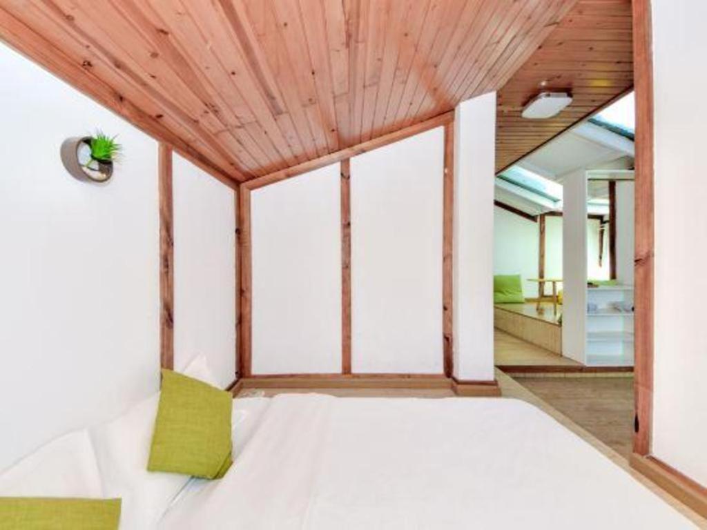 Dali Four Seasons Hostel Екстер'єр фото
