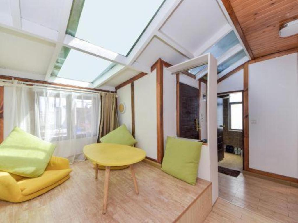 Dali Four Seasons Hostel Екстер'єр фото