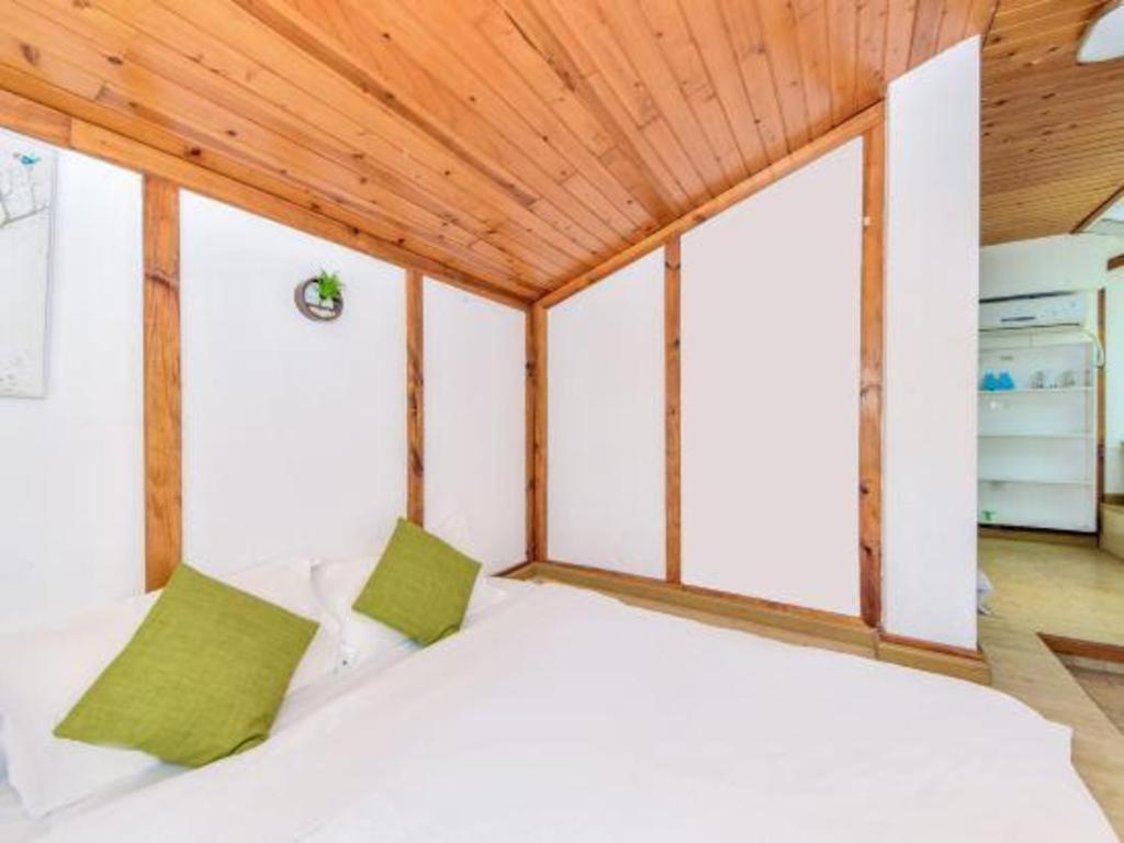 Dali Four Seasons Hostel Екстер'єр фото