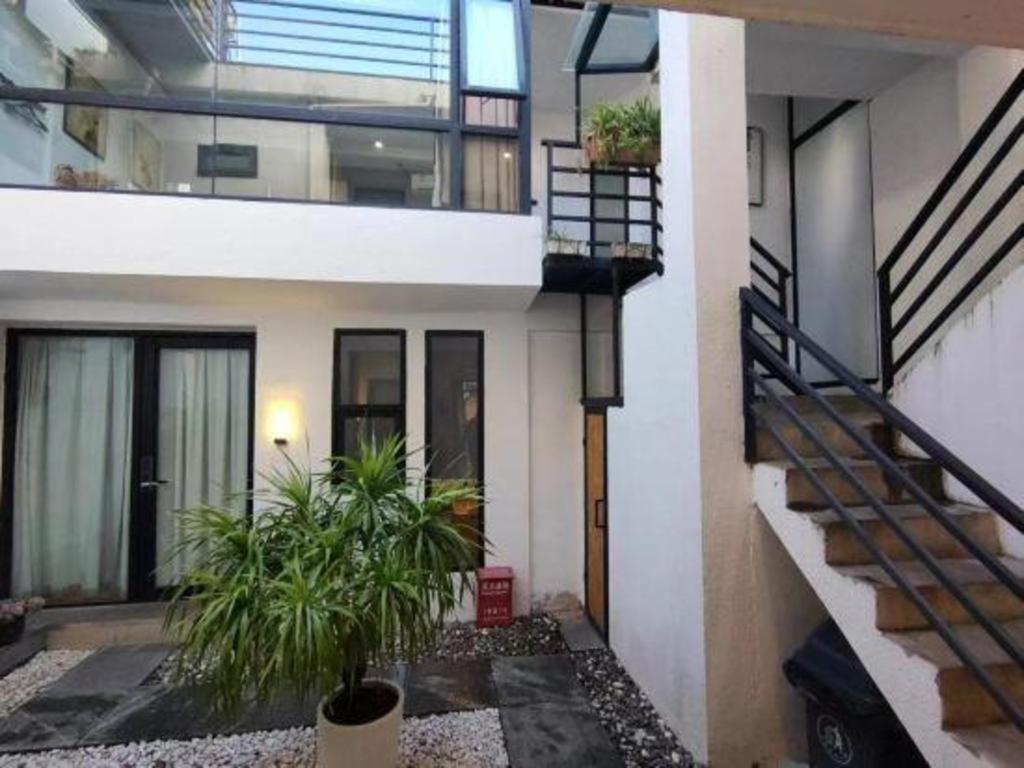 Dali Four Seasons Hostel Екстер'єр фото