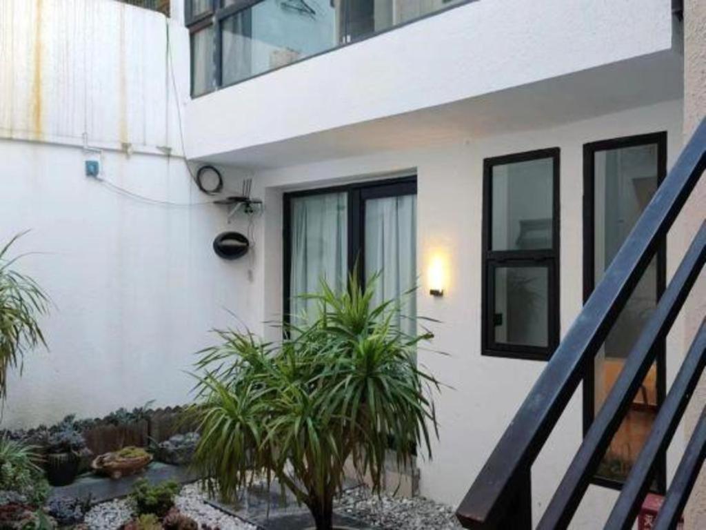 Dali Four Seasons Hostel Екстер'єр фото