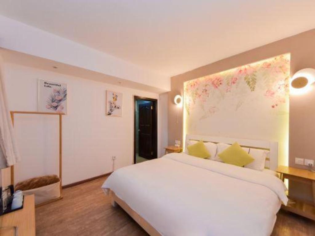 Dali Four Seasons Hostel Екстер'єр фото