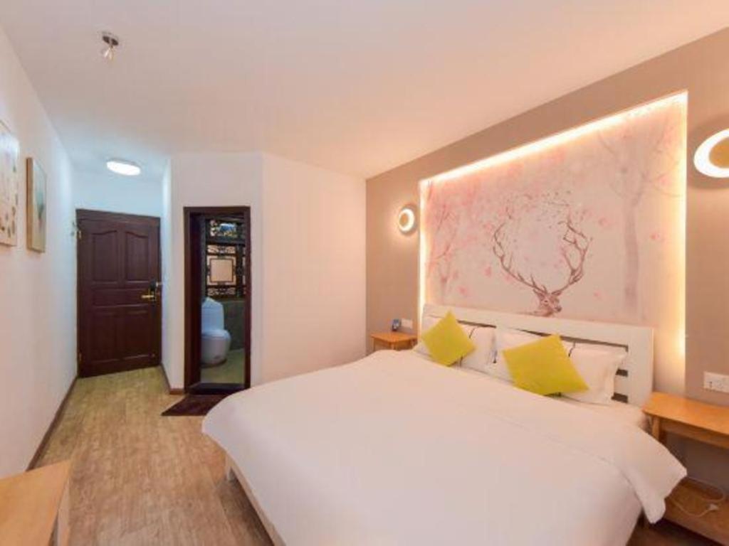 Dali Four Seasons Hostel Екстер'єр фото