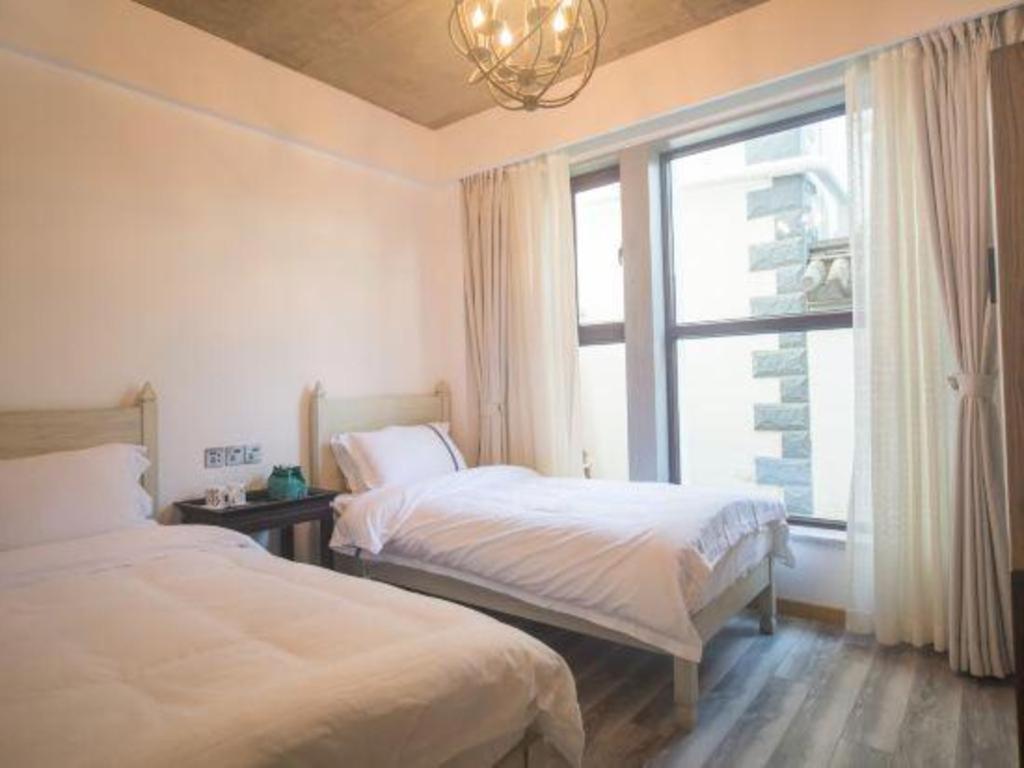 Dali Four Seasons Hostel Екстер'єр фото